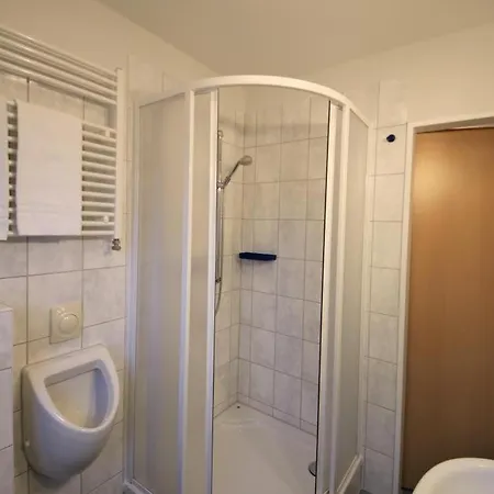 S 42 Og - Ferienwohnung Mit Balkon * Röbel