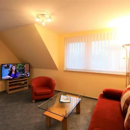 S 42 Og - Ferienwohnung Mit Balkon