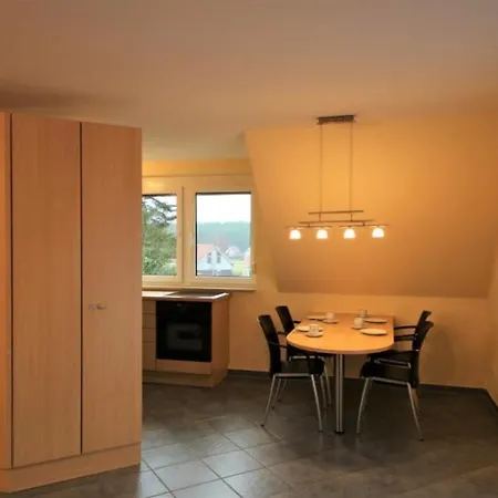 S 42 Og - Ferienwohnung Mit Balkon * Röbel